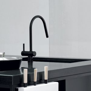 Zucchetti_kitchen_pan_nero Zucchetti_kitchen_pan_nero