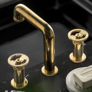 bold21.640×0 bold21.640x0